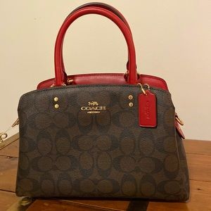 New Coach Lillie Carryall